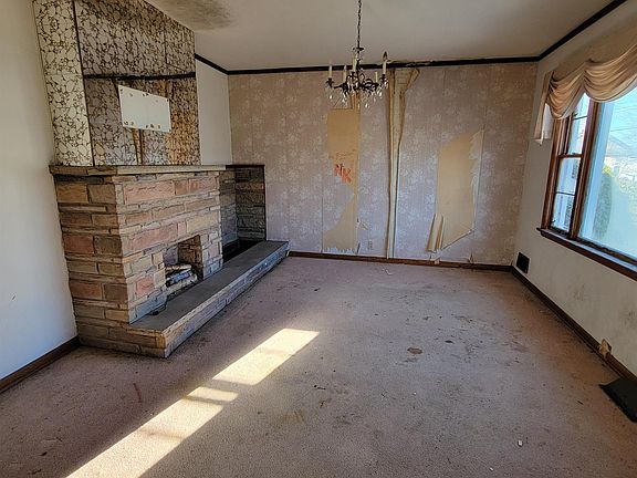 5th image of 735 Mulberry Ave