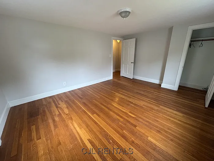 161 Hunnewell St — Photo 12