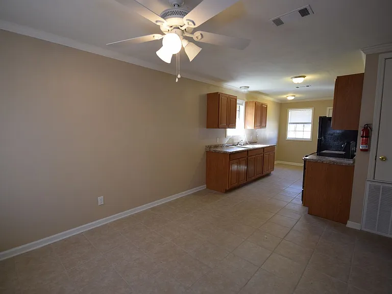 132 Wilson St — Photo 10
