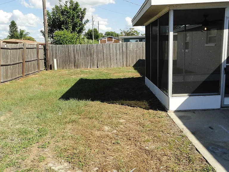 Cherrywood Dr — Photo 18