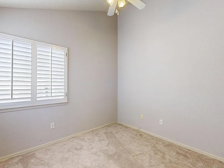 12528 Sun Empress Dr — Photo 36
