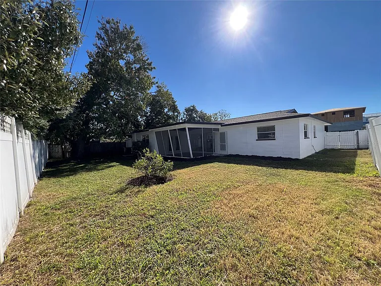 2502 Tropical Shores Dr SE — Photo 34