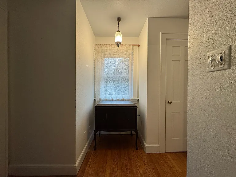 1107 Cosby St — Photo 10
