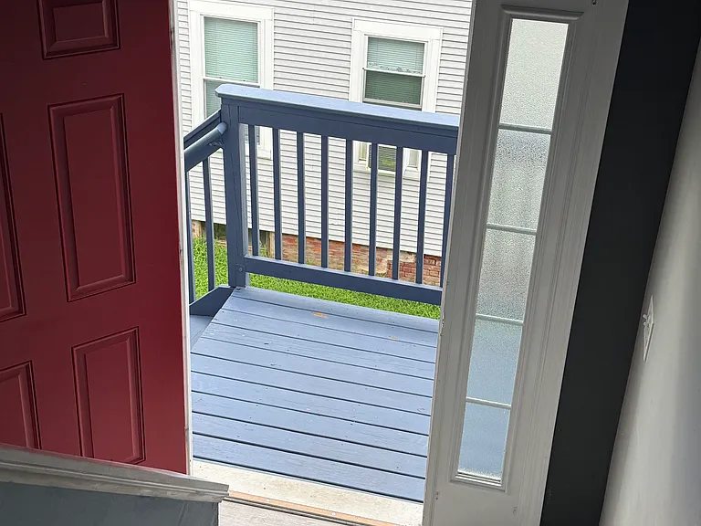 115 Thorniley St — Photo 9