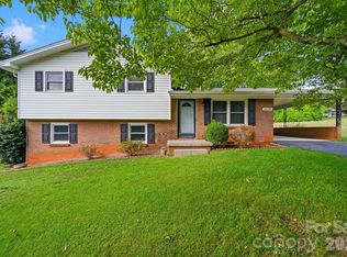 8035 Old State Highway 10, Hickory, NC 28602