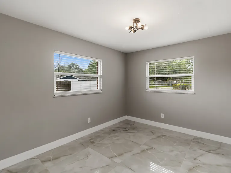 436 Eagle Creek Cir — Photo 19