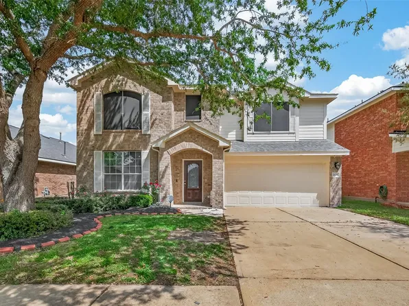 1822 Lansing Cove Dr, Fresno, TX 77545