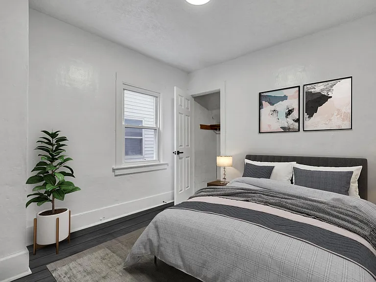 1224 E Malcolm X St #1 — Photo 9
