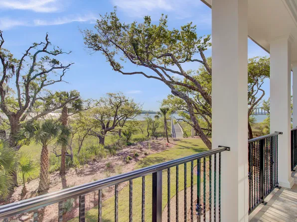 134 Fairbanks Oak Aly #201, Daniel Island, SC 29492