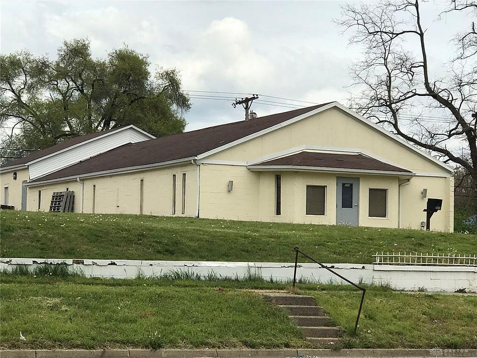 1st image of 550 E Main St