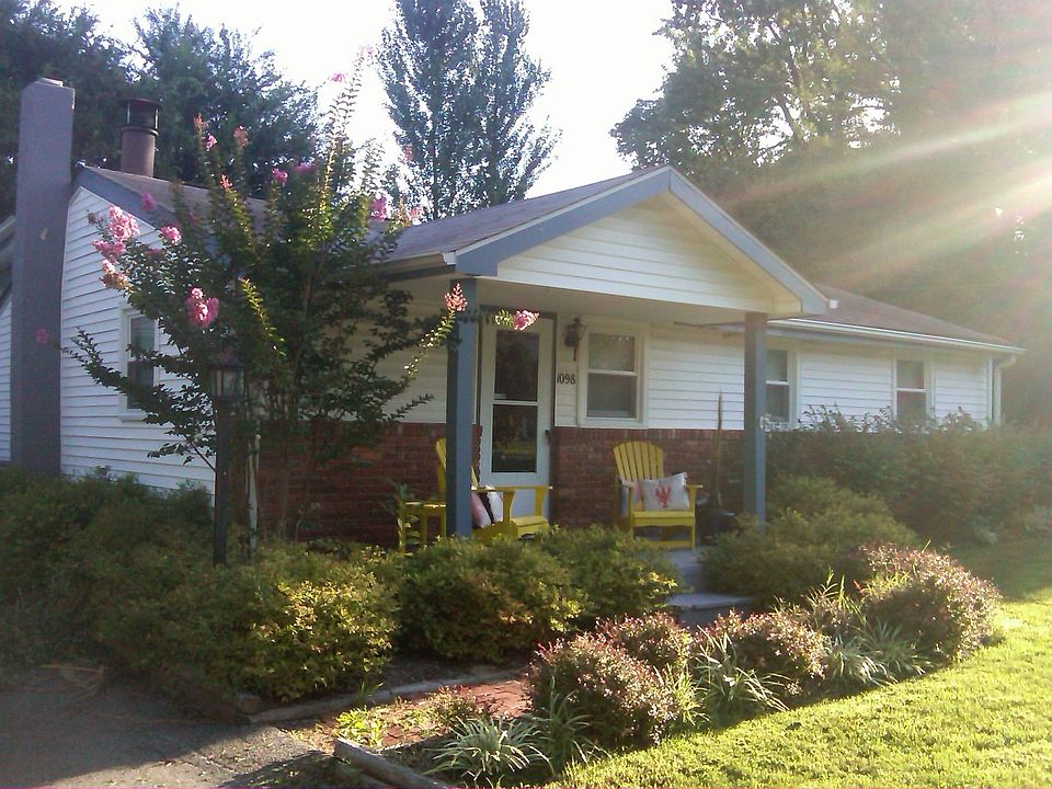 1st image of 1098 Skyway Dr