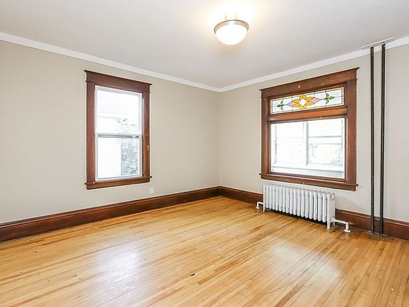 4th image of 757 Smith Ave S
