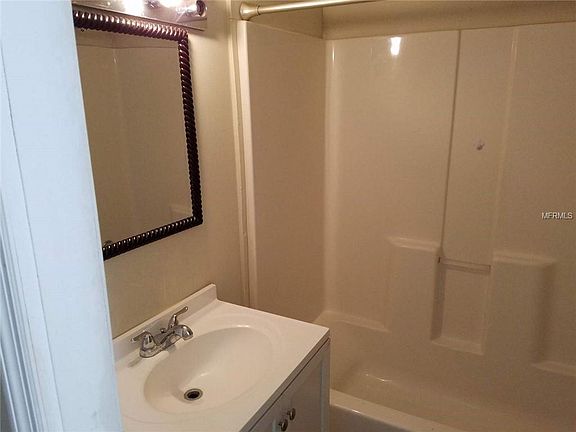 4th image of 5105 Banshee Ave