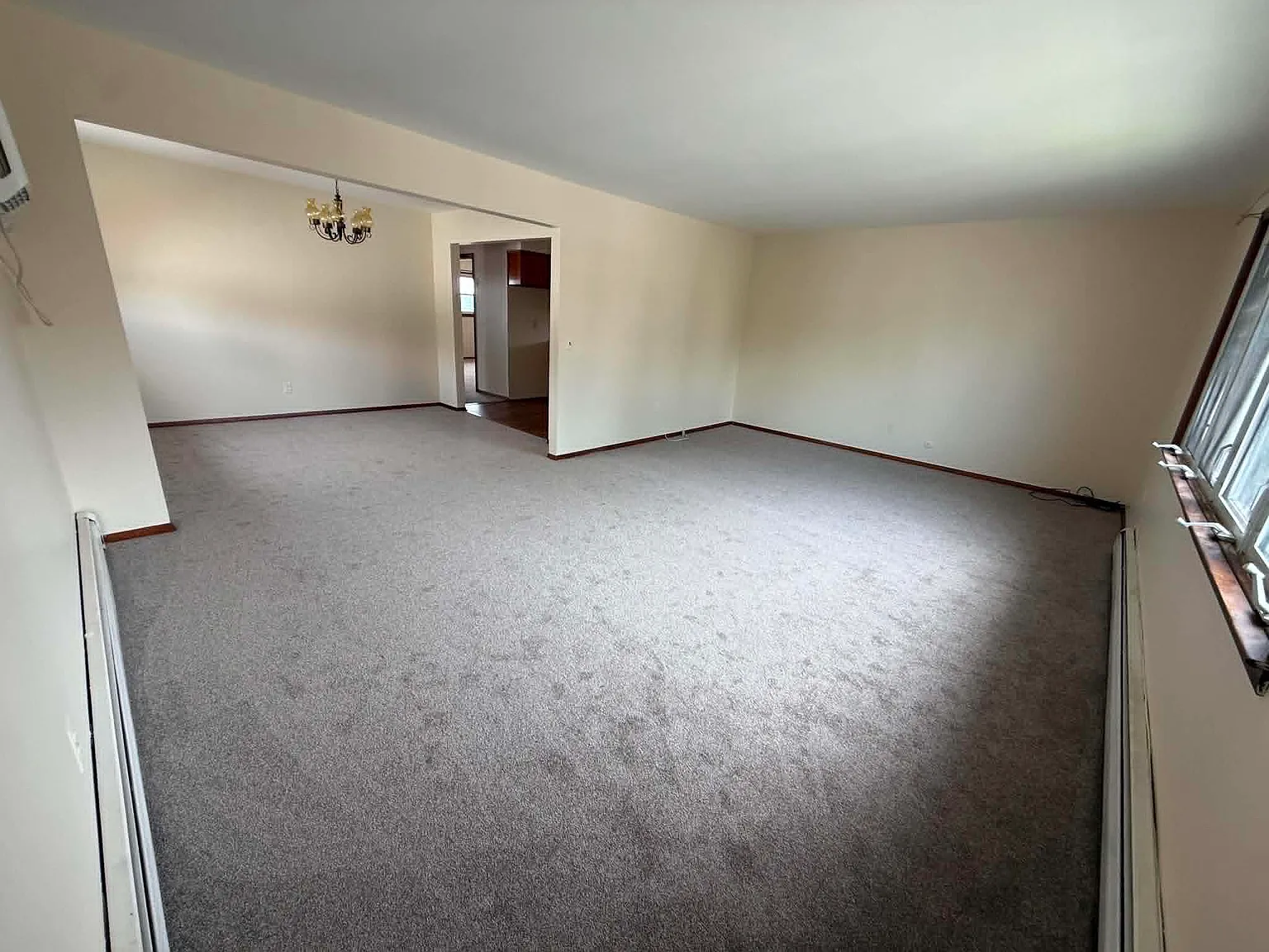 1 bed, 950 sqft, $2,399 — Photo 2