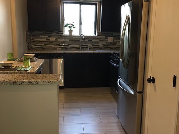 4th image of 2213 Wharf Dr APT 403