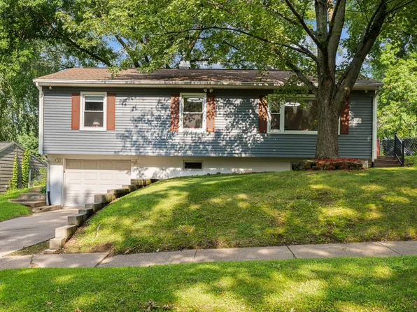 2523 Belle Ave, Davenport, IA 52803