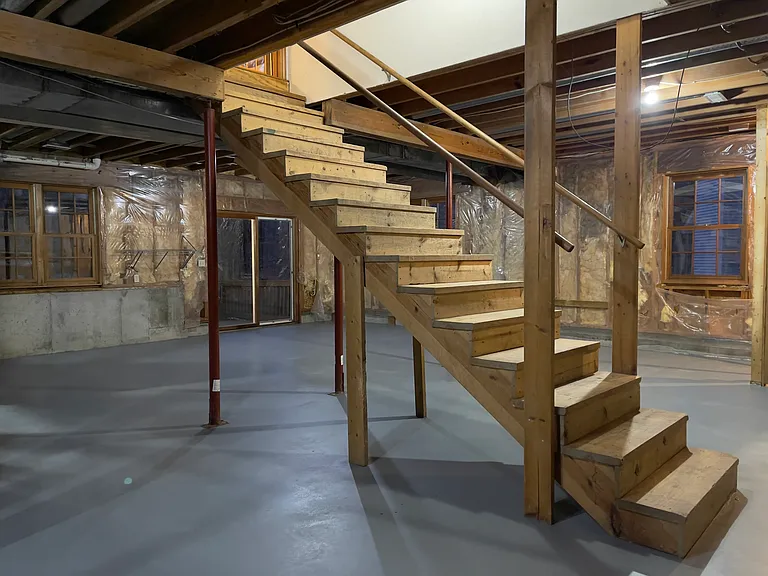 3612 Briana Dr — Photo 32