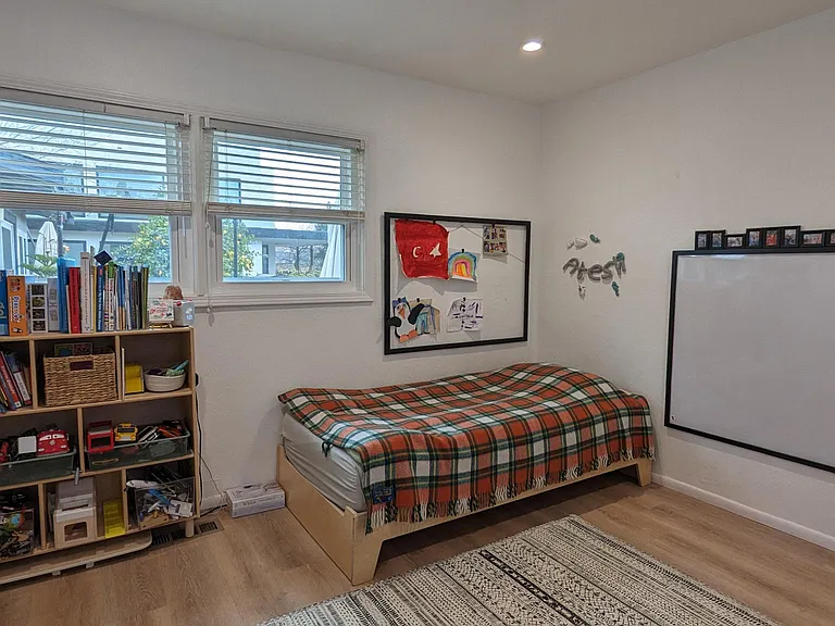3876 Almond Ave — Photo 7