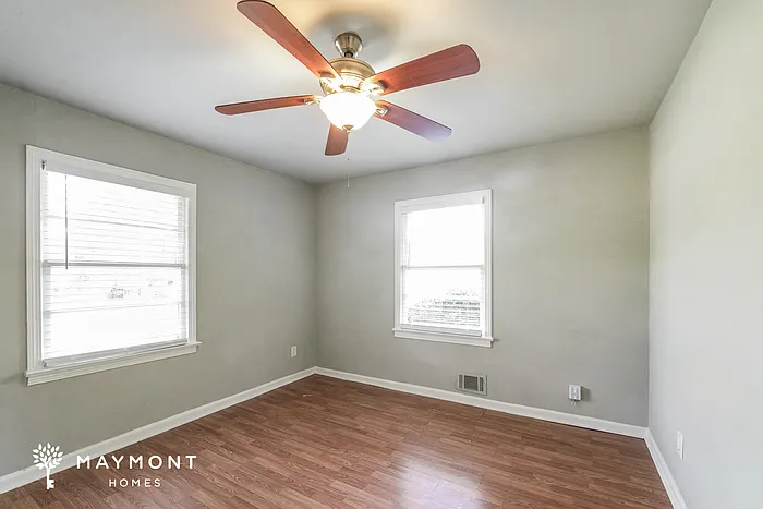 933 Clay Rd SW — Photo 8