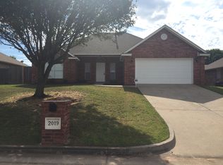 2019 Ridgeview Rd, Midwest City, OK 73130