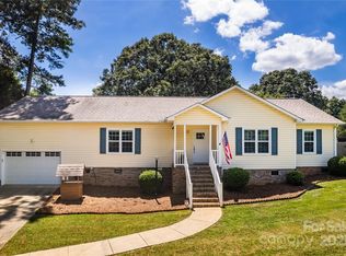 1082 Perth Rd, Troutman, NC 28166