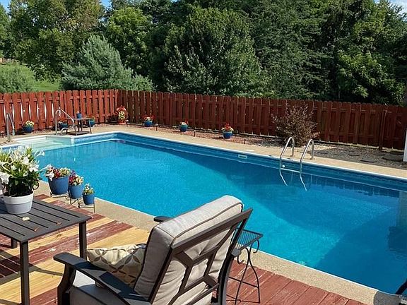 5th image of 7821 Deer Run Ct