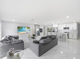 6396 Country Wood Way, Delray Beach, FL 33484