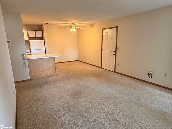 5th image of 1703 Linden Dr APT C