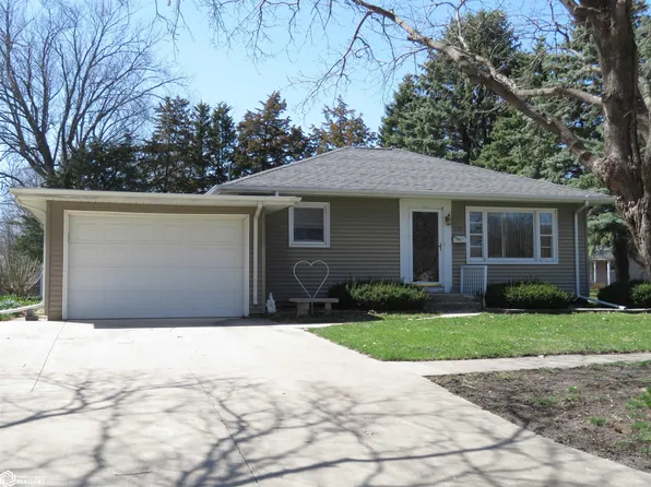 320 8th St NE, Clarion, IA 50525
