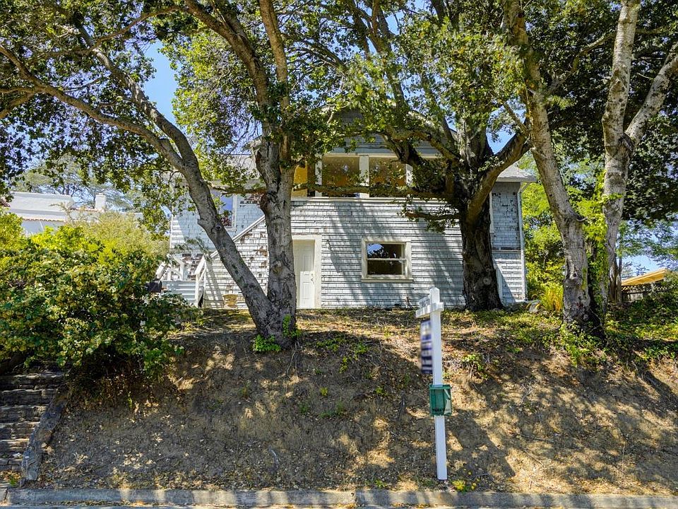 1st image of 300 Alexander Avenue
