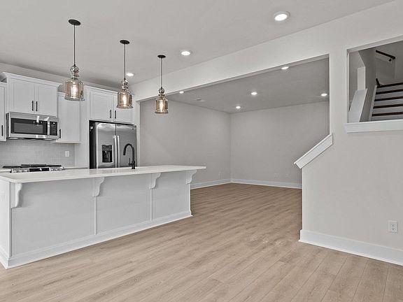 7th image of this home