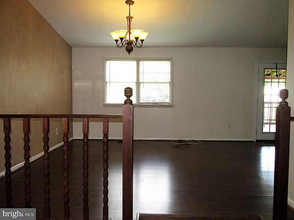 3rd image of 8316 Bear Creek Dr