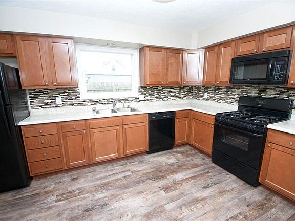 5th image of 1701 Grant St