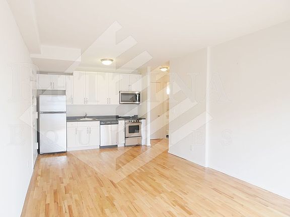 5th image of 241 E 86th St APT 19B