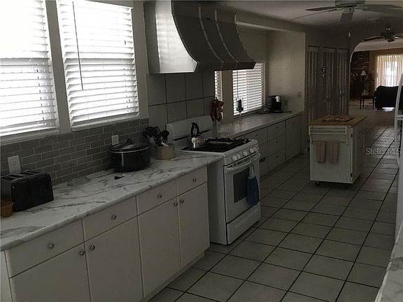 5th image of 533 Blackburn Blvd