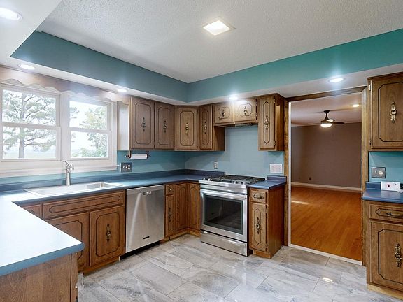 5th image of 3028 Rayburn Rd