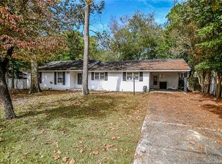 4106 Coventry Rd, Fayetteville, NC 28304