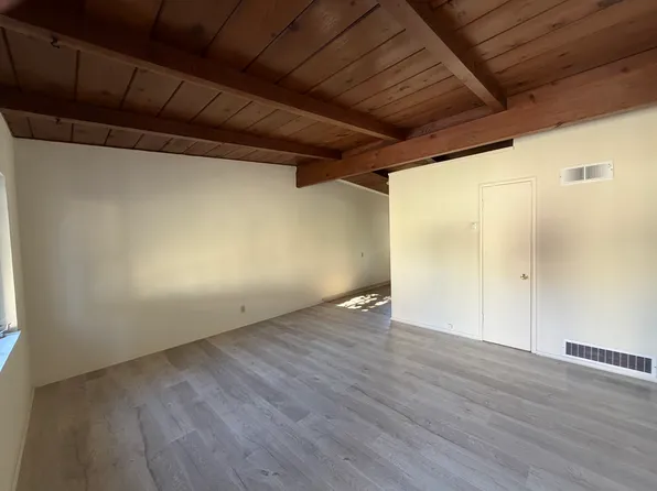 1187 Boranda Ave APT 5, Mountain View, CA 94040