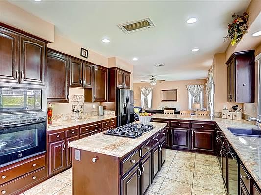 3rd image of 1026 Dorado Way