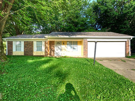 3rd image of 7916 Catawba Ct