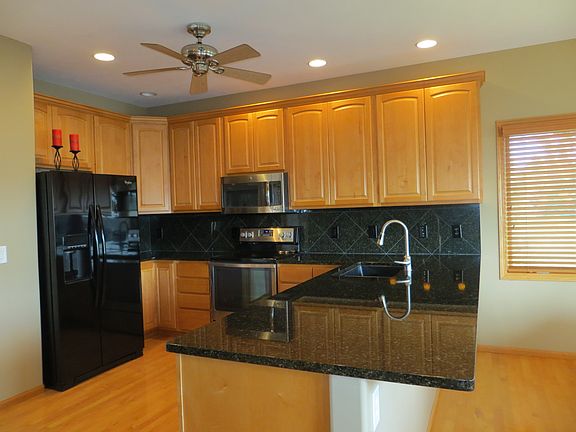 4th image of 8243 Eastwood Dr