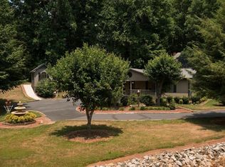 1644 Brookdale Dr, Asheboro, NC 27205