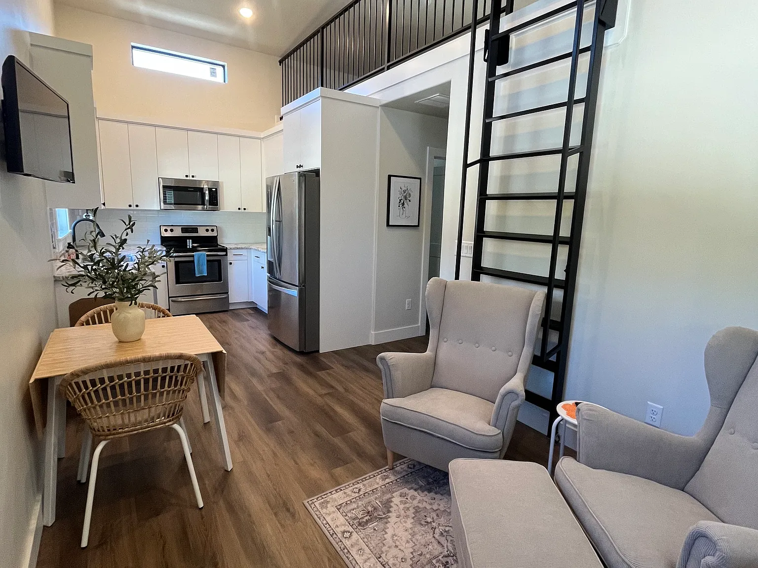 W 2350 N, Layton — Photo 2