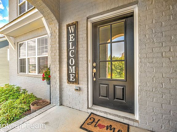 5th image of 10854 Laurel Glade Ln