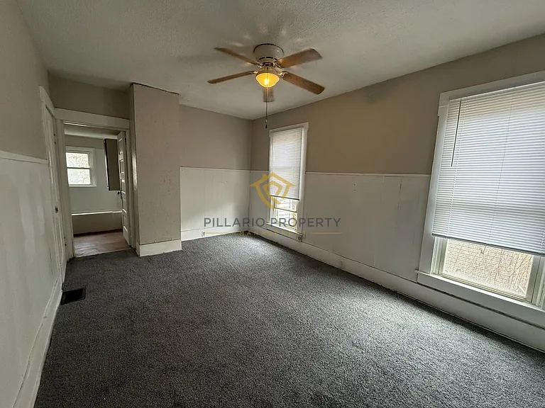 209-211 N 16th St — Photo 10