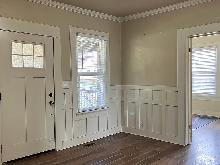301 Highland Ave — Photo 5