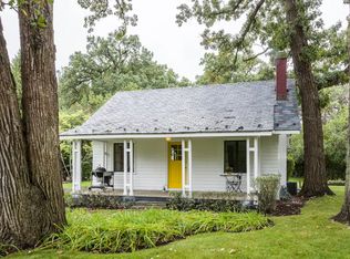 95 S Waukegan Rd #1R, Lake Forest, IL 60045