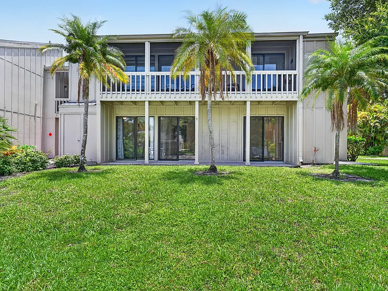 2220 Bahia Vista St #G4 — Photo 31
