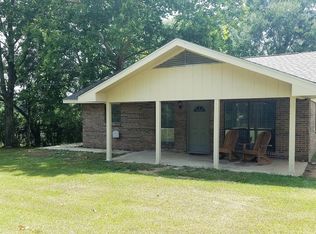 109 Pete Harris Rd, Carriere, MS 39426