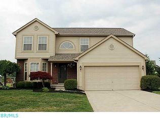 7854 Pinehill Rd, Lewis Center, OH 43035